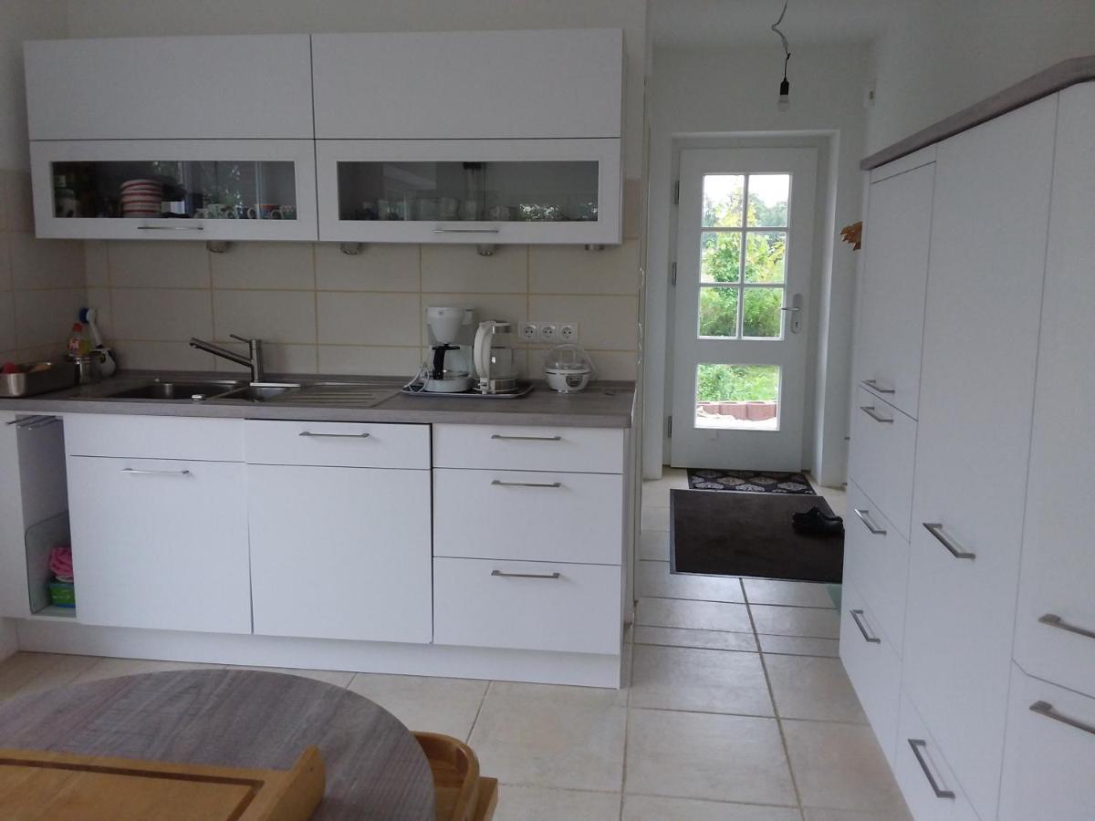 Haus Rosengarten- Ruhige Ferienwohnungen Im Gruenen Sehlen Luaran gambar