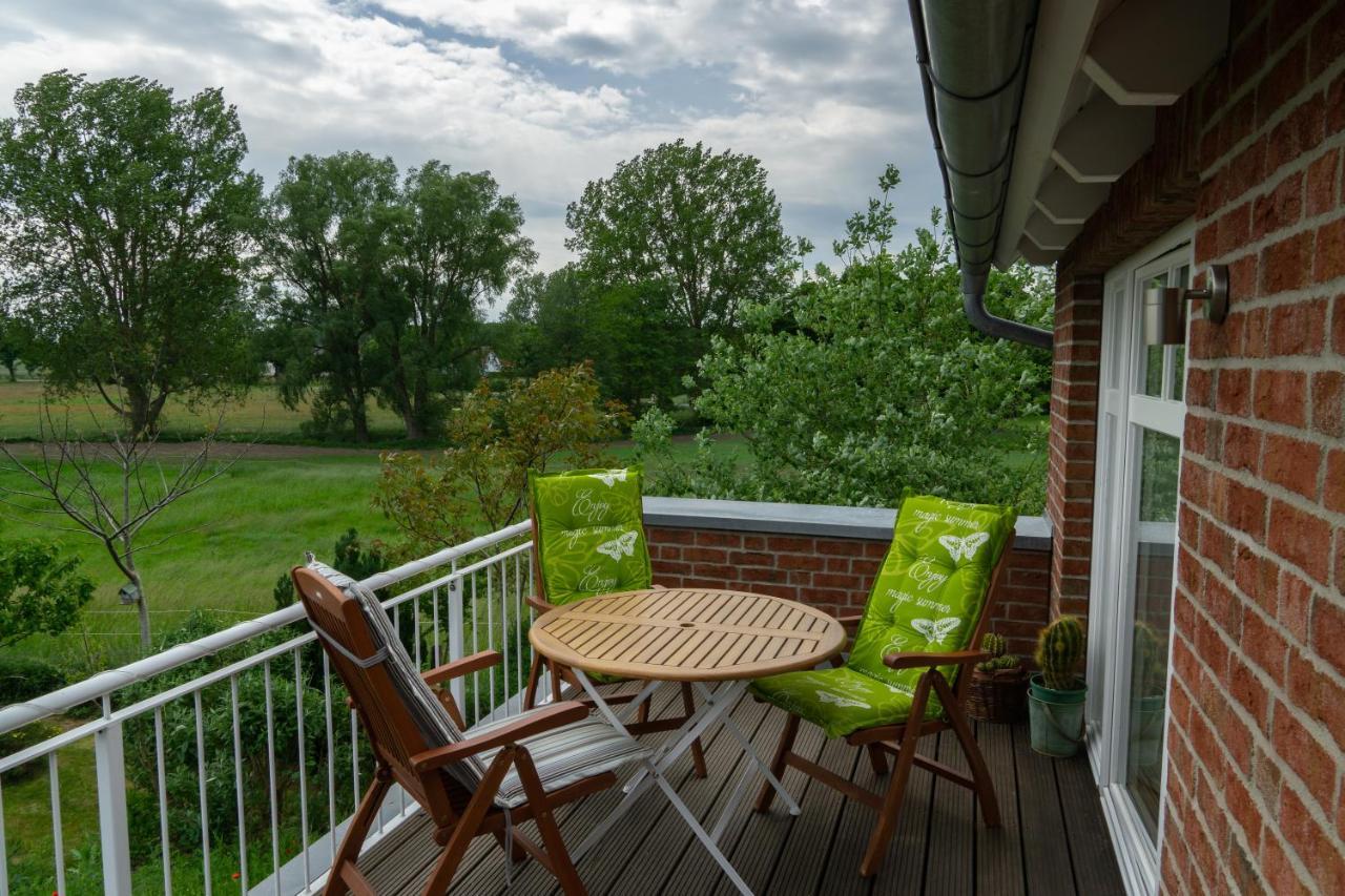 Haus Rosengarten- Ruhige Ferienwohnungen Im Gruenen Sehlen Luaran gambar