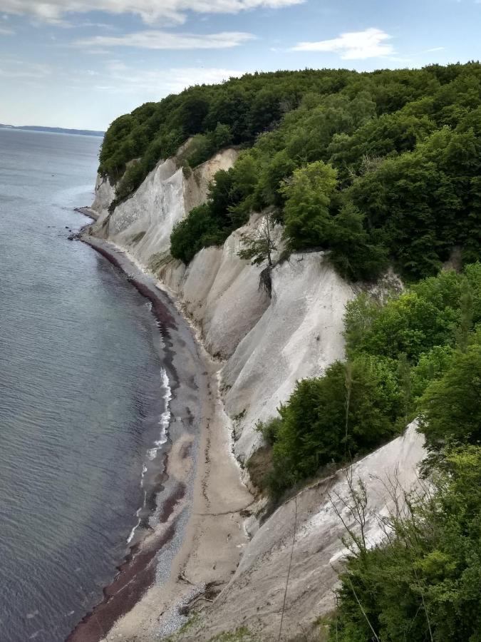 Haus Rosengarten- Ruhige Ferienwohnungen Im Gruenen Sehlen Luaran gambar